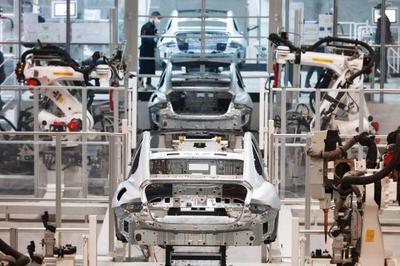 探秘小米汽車工廠 一輛小米SU7的誕生之旅，從涂裝工程看匠心工藝