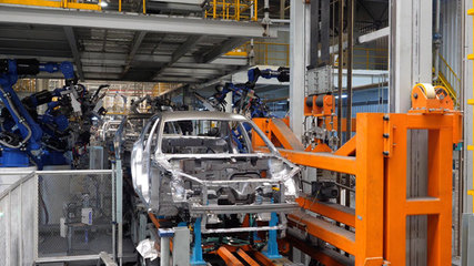 宅家看什么？一汽奔騰“透明工廠”邀您共赴“云”端涂裝工程之旅